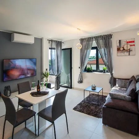 Relax With Parking Rijeka