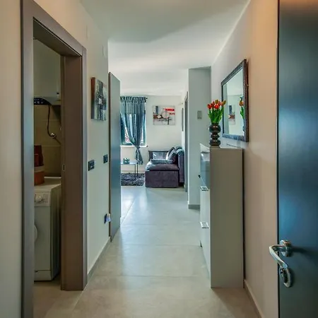 Relax With Parking Rijeka